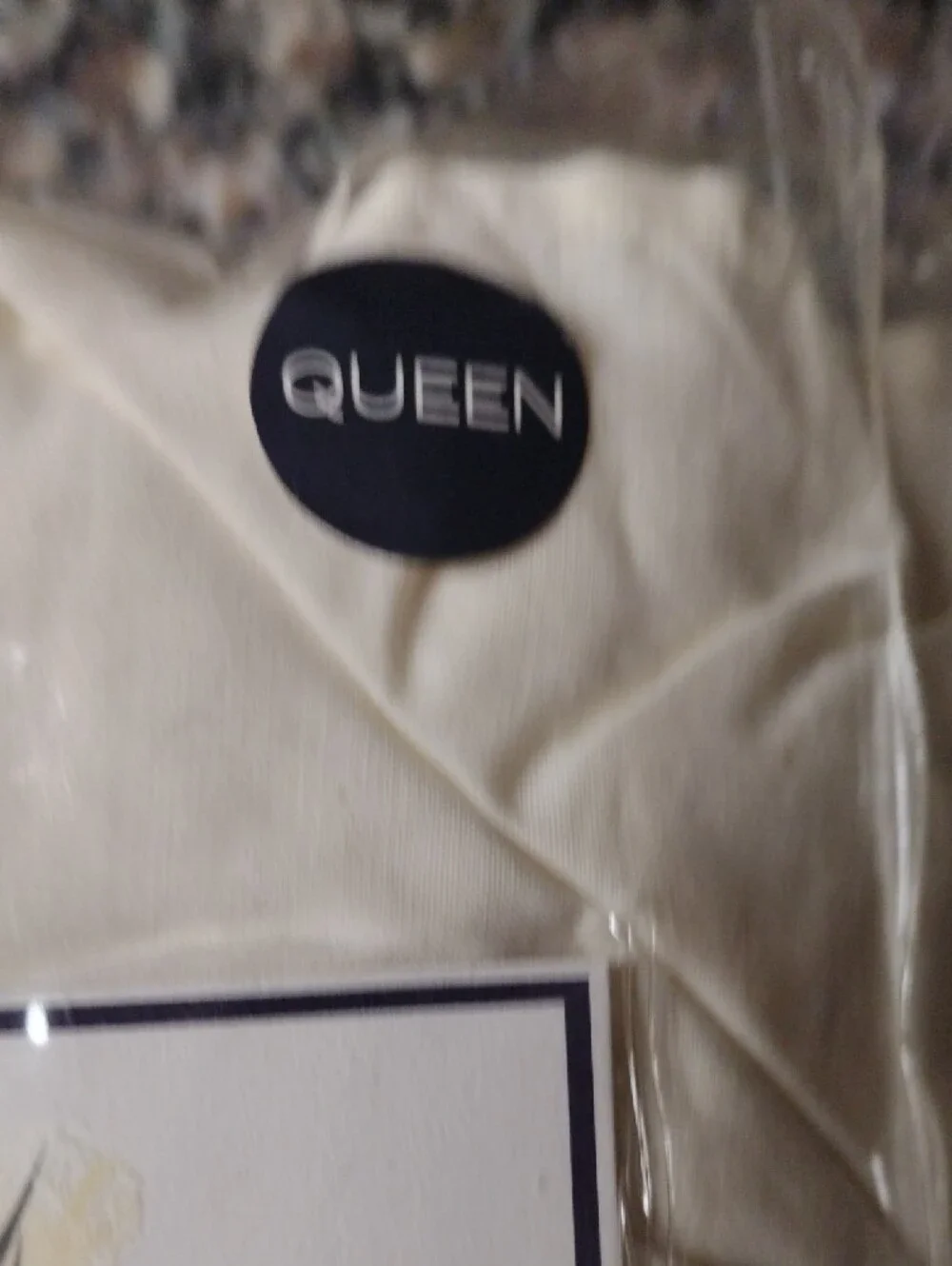 Nautica Classic Cream Queen Ruffled Bed Skirt New in package